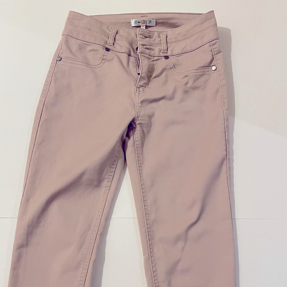 Tan pants - Picture 2 of 2